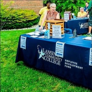 Lansing Community College used the donation kiosk DipJar to solicit donations at an event.